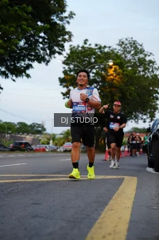 Runner Photo 4196159