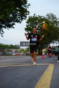 Runner Photo 4196184