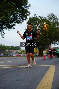 Runner Photo 4196188