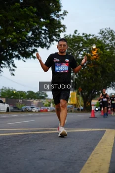 Runner Photo 4196190
