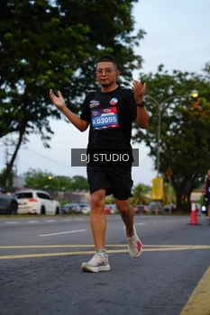 Runner Photo 4196192