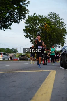 Runner Photo 4196208