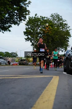 Runner Photo 4196209