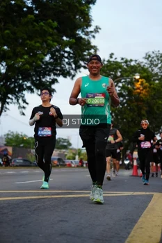 Runner Photo 4196248