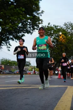 Runner Photo 4196252