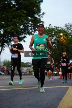 Runner Photo 4196254