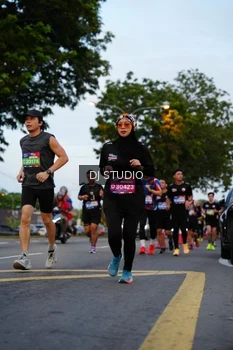 Runner Photo 4196264