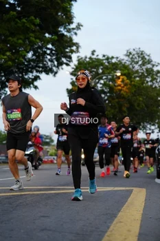 Runner Photo 4196266