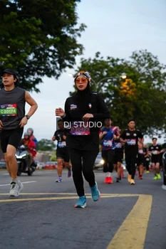 Runner Photo 4196267