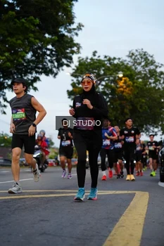 Runner Photo 4196269