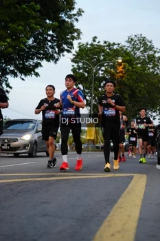 Runner Photo 4196280