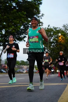 Runner Photo 4196281