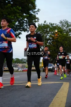 Runner Photo 4196288
