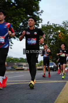 Runner Photo 4196289