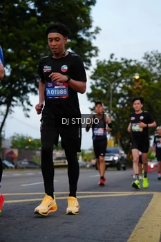 Runner Photo 4196292