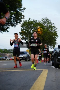 Runner Photo 4196294