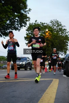 Runner Photo 4196299