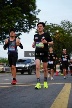 Runner Photo 4196303