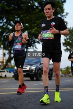 Runner Photo 4196310