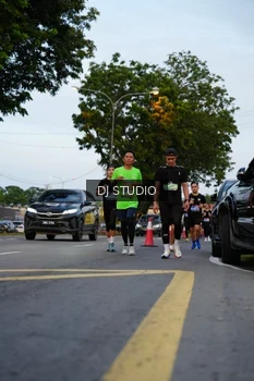 Runner Photo 4196346