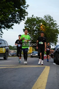 Runner Photo 4196364