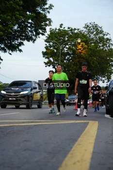 Runner Photo 4196369