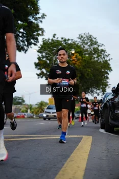 Runner Photo 4196384