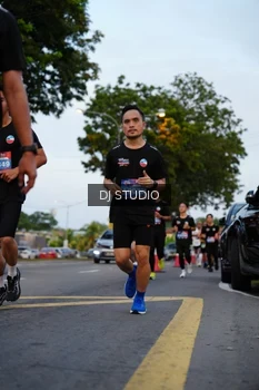 Runner Photo 4196387