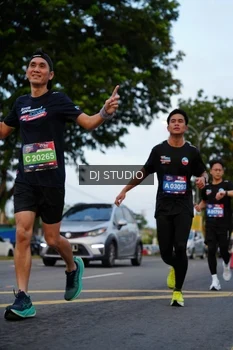 Runner Photo 4196398