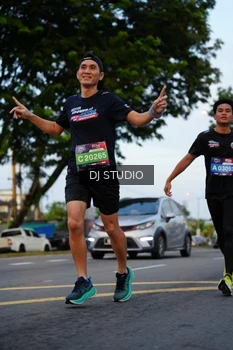 Runner Photo 4196401