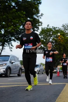 Runner Photo 4196403