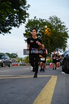 Runner Photo 4196420