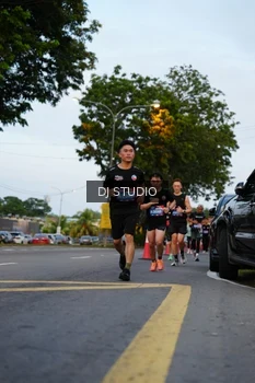 Runner Photo 4196445