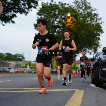 Runner Photo 4196459