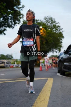 Runner Photo 4196496