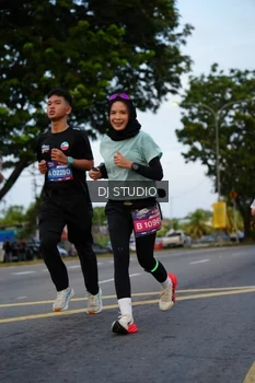 Runner Photo 4196506