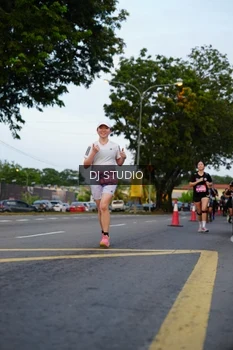 Runner Photo 4196520