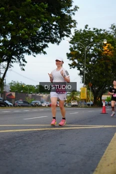Runner Photo 4196521