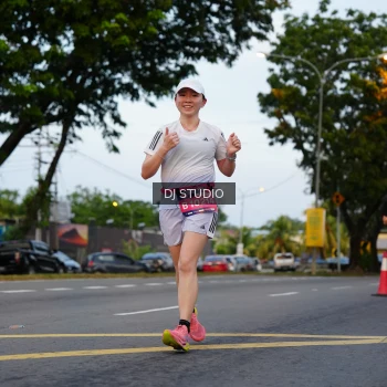 Runner Photo 4196525