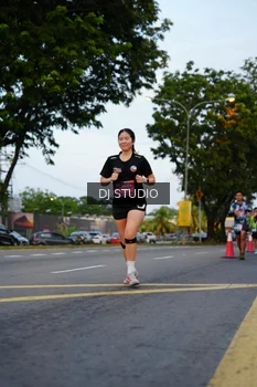 Runner Photo 4196539