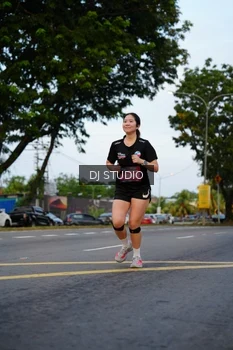 Runner Photo 4196548