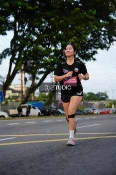 Runner Photo 4196551