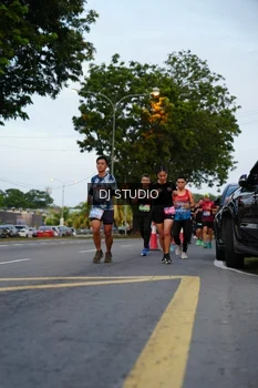 Runner Photo 4196554