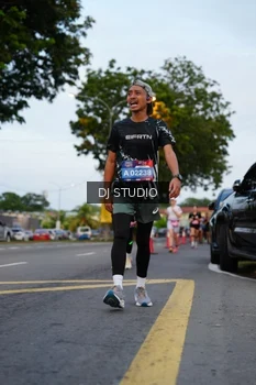 Runner Photo 4196556