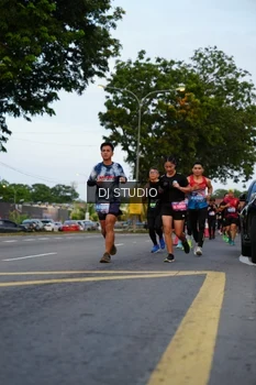 Runner Photo 4196561