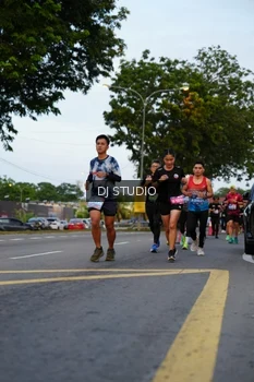 Runner Photo 4196564