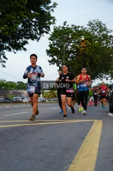 Runner Photo 4196569