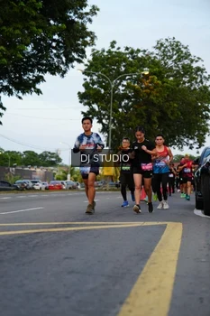 Runner Photo 4196574