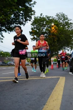 Runner Photo 4196581