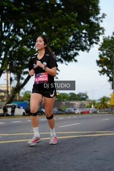 Runner Photo 4196583